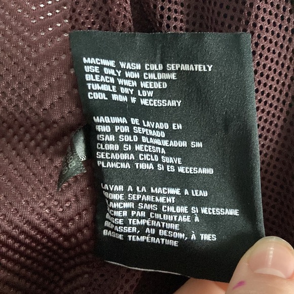 Guess Winter Jacket - Picture 7 of 9